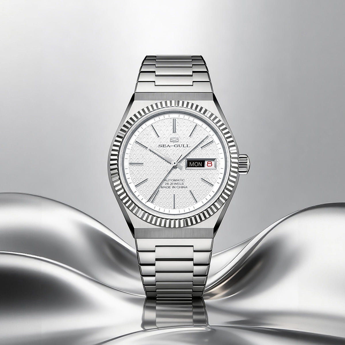 Seagull Ancient Cloud Motif Dial Date-day Calender Reissue Dress Watch 38mm